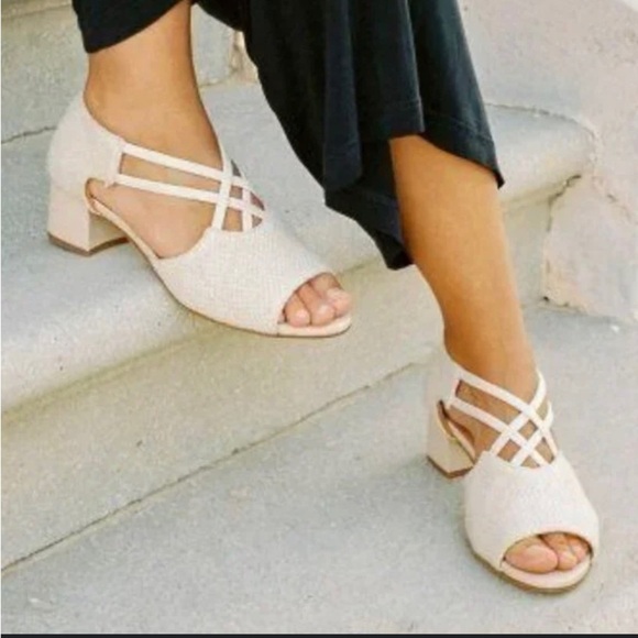 Anthropologie Shoes Women’s 36 Naguisa Yerma Natural Linen Peep Toe Sandals Heel - Picture 1 of 11